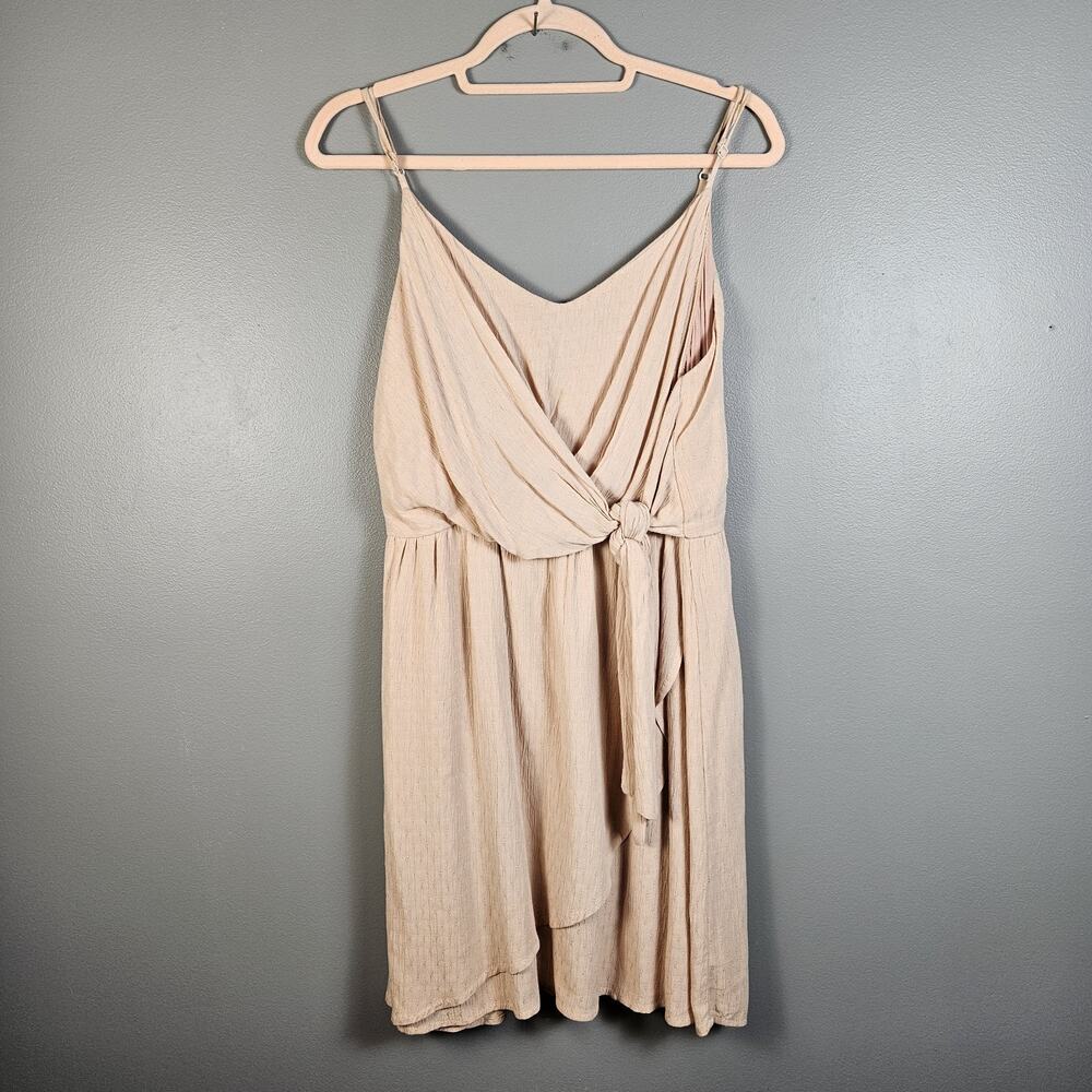Everly Wrap Mini Dress Dusty Pink Lined Swiss Dot‎ Adjustable V Neck Size Large
